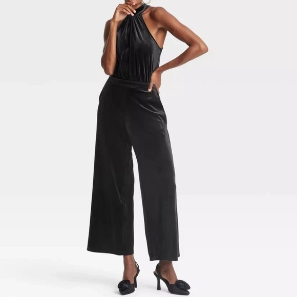 A New Day Sleeveless Halter High Neck Wide Leg Velvet Jumpsuit Large Black NWT - Picture 1 of 13